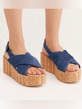 New Free People Noelle Flatform Blue Suede Crisscross Platform Sandals EUC Sz 38